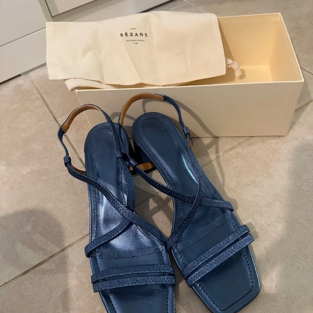 Sezane sandals - new/never worn/ size 40/us 9 - Picture 2 of 5